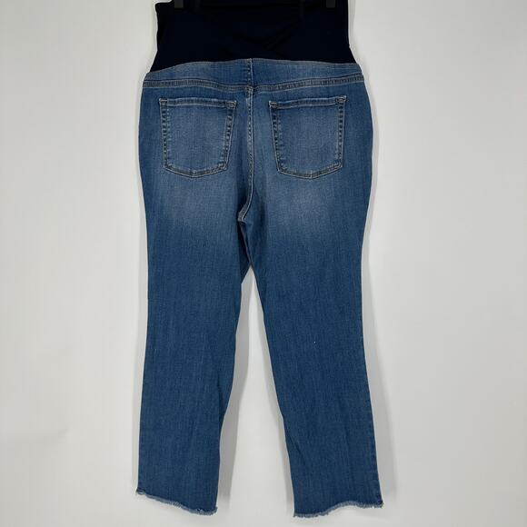 Ingrid and Isabel Straight Crop Distressed Over The Belly Maternity Jeans 10 - Picture 6 of 9
